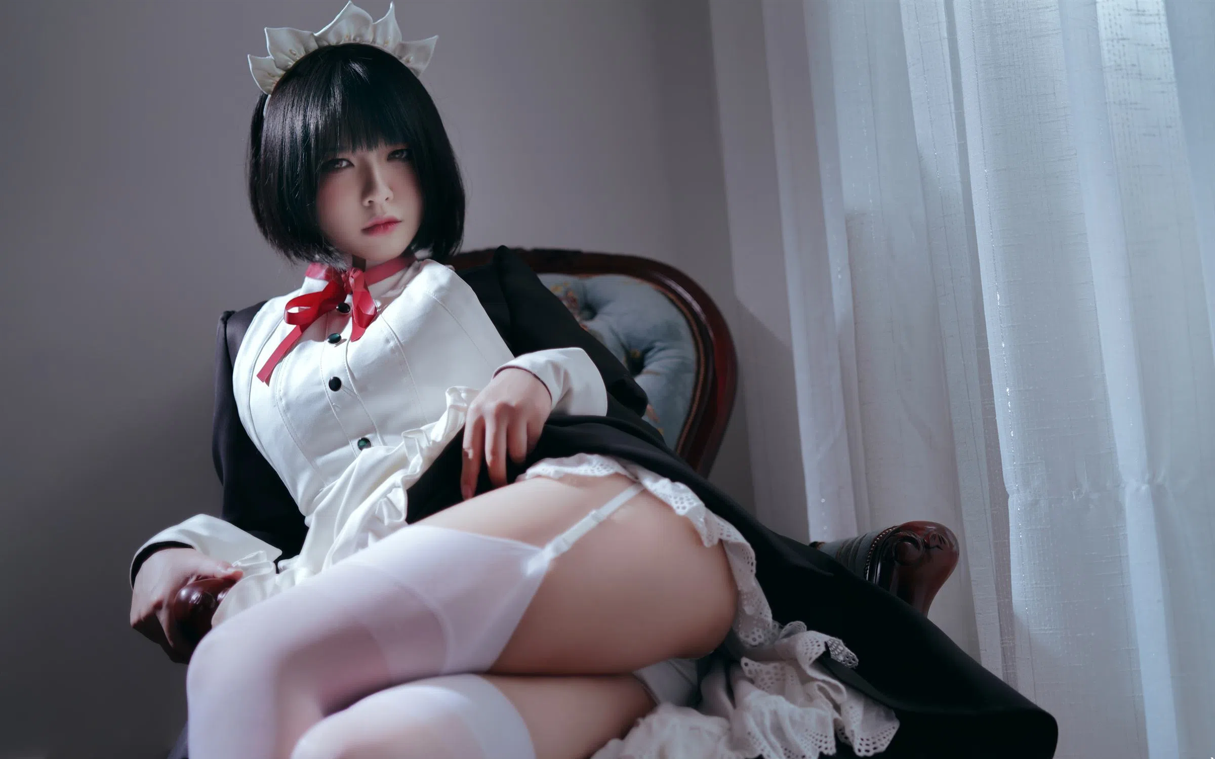 半半子 – 嫌パン メイド [60P-20.49 MB]