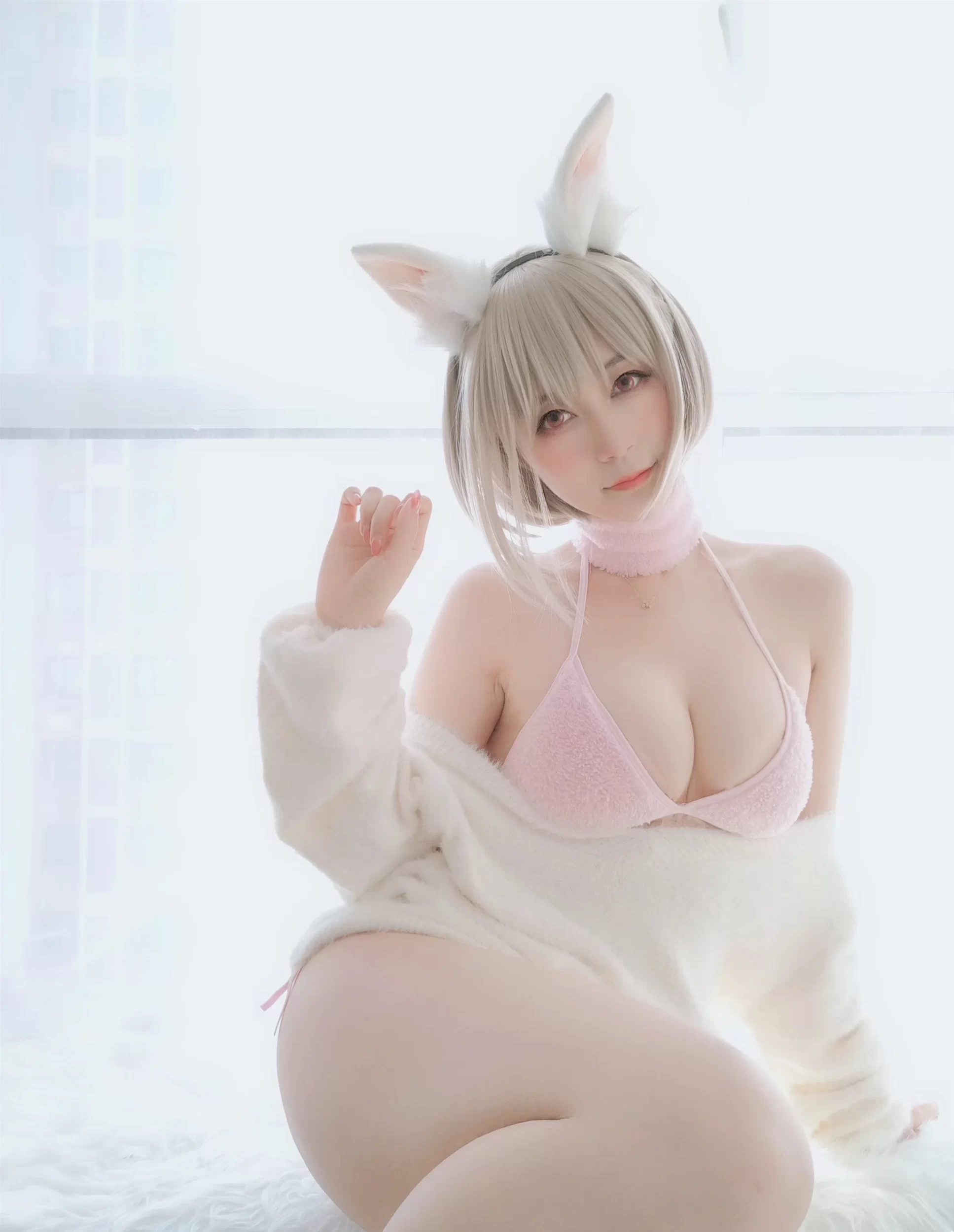 白银81 – 小白兔 [105P-28.63 MB]