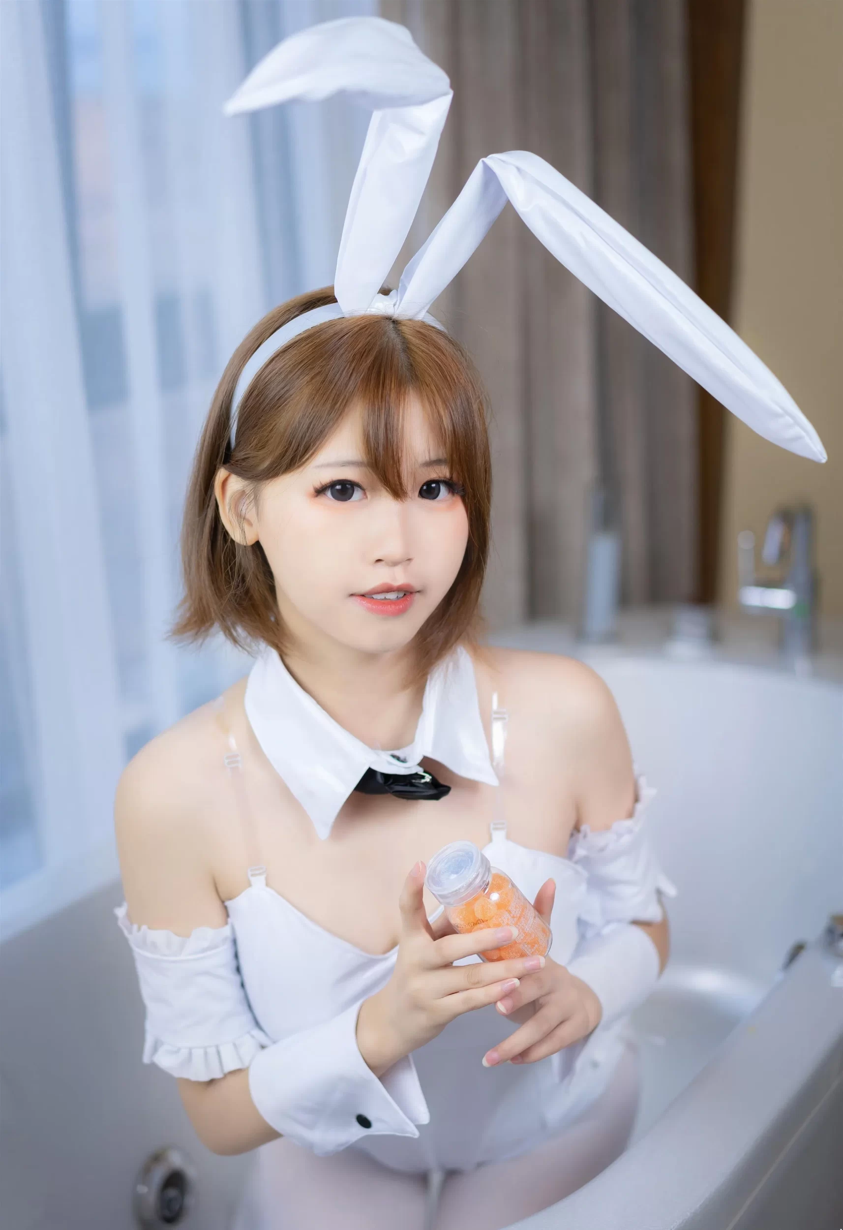 喵糖映画 VOL.041 白色兔女郎 [42P-12.27 MB]