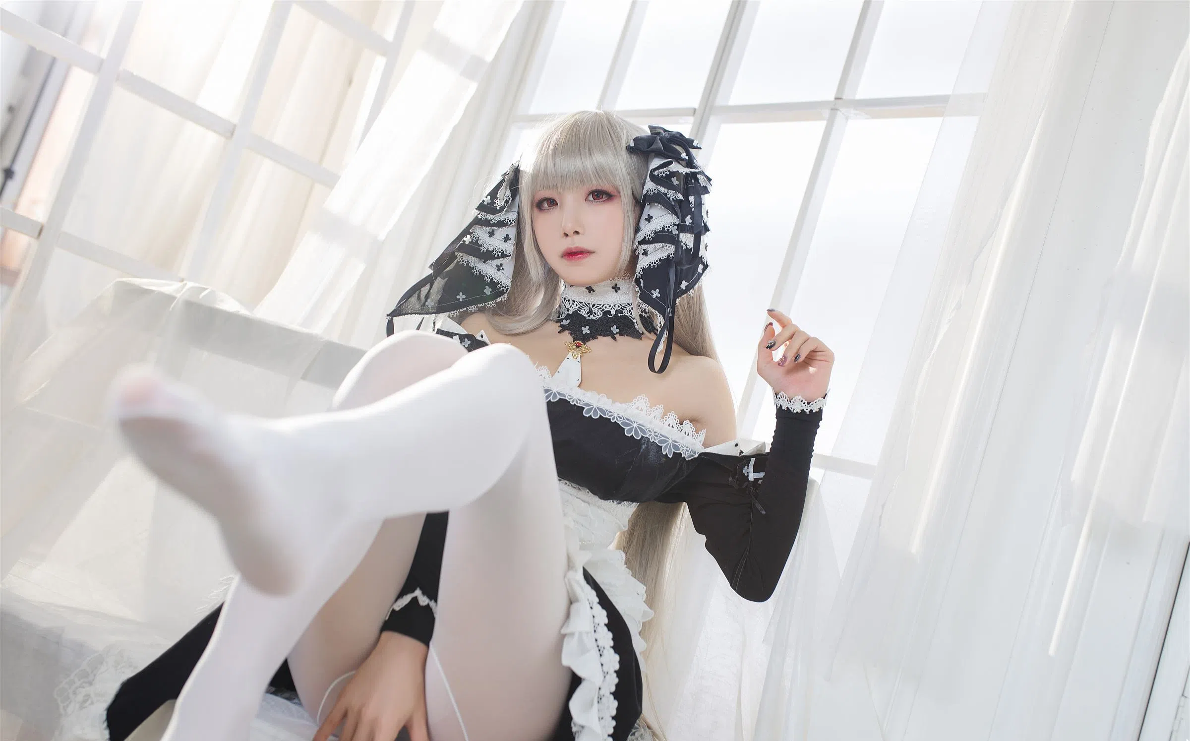 水淼aqua – 可畏 [40P-15.11 MB]