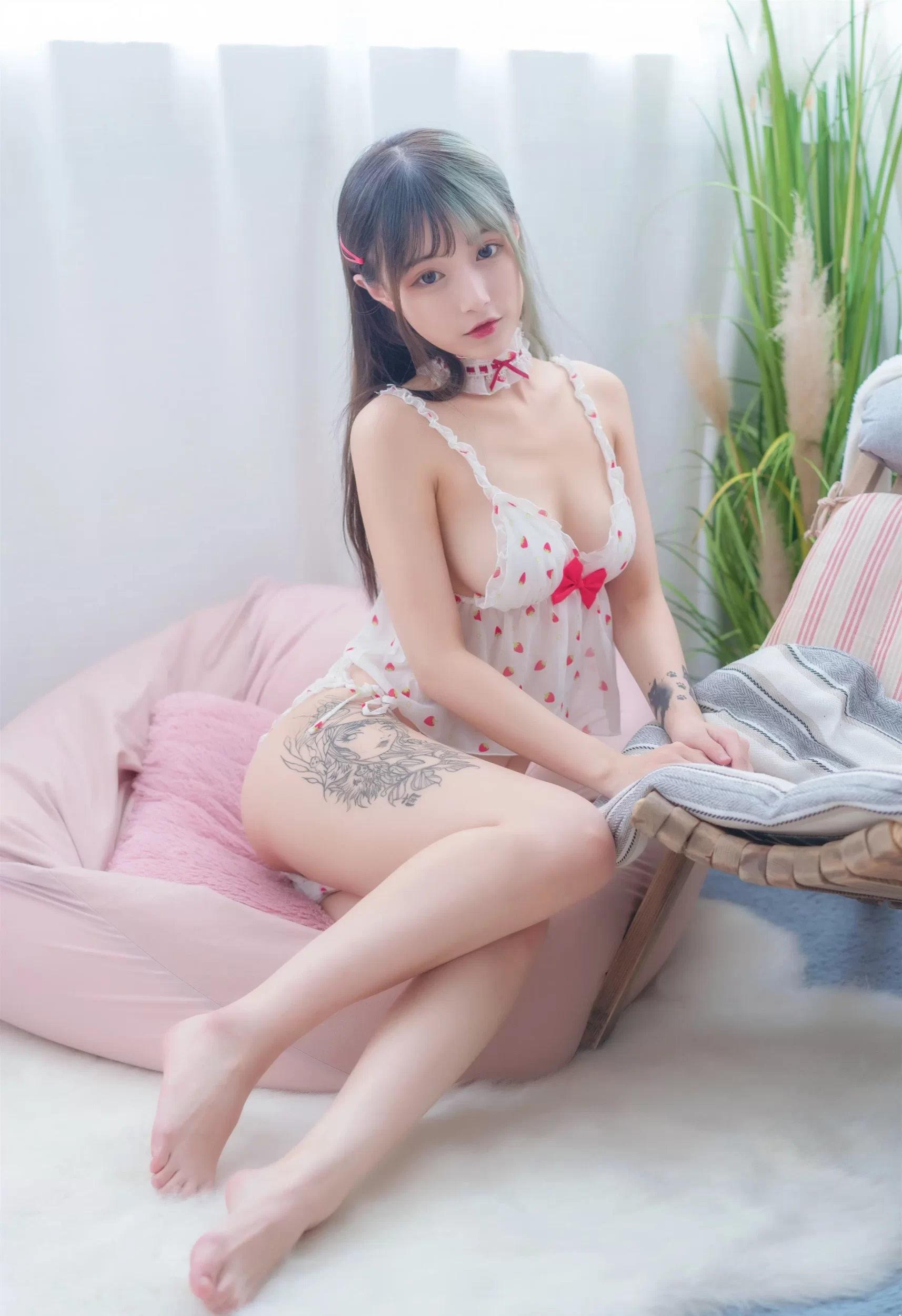 铁板烧鬼舞w – 草莓 [20P-6.21 MB]