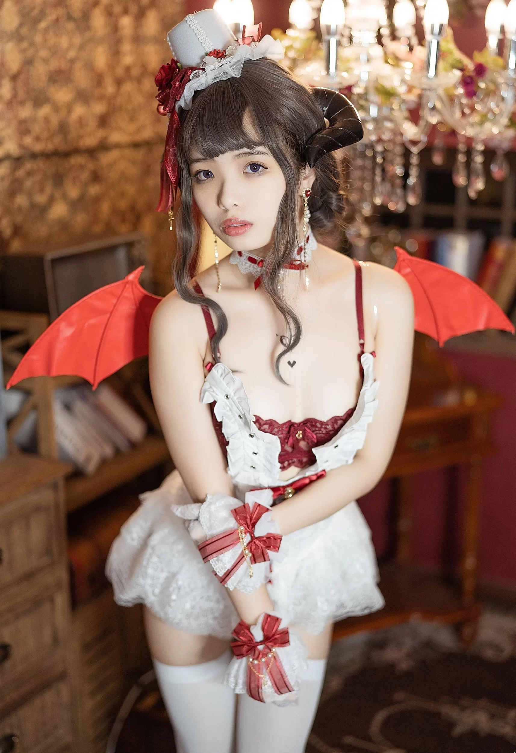 雯妹 NO.018 魅魔本 Elegant devil [35P-34.29 MB]