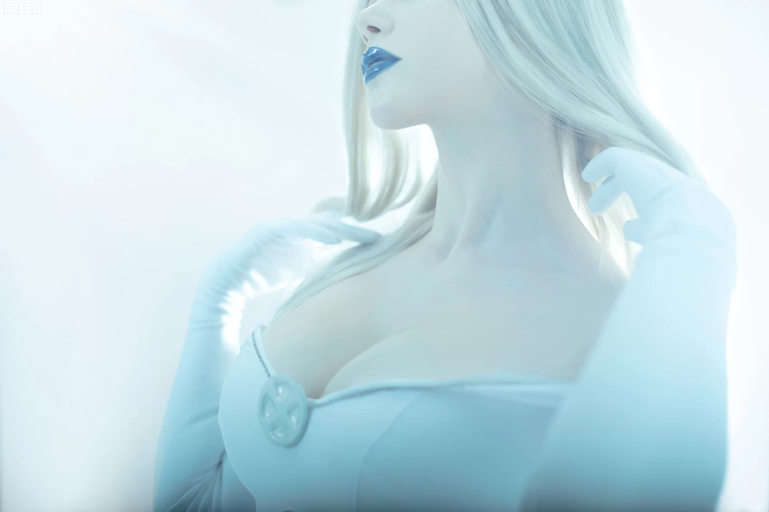 Saya The Fox - Emma Frost