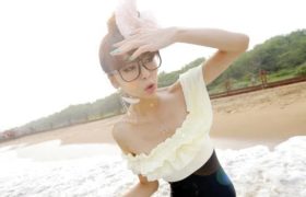 90后小萝莉泳衣靓丽写真 [13P-1.14 MB]